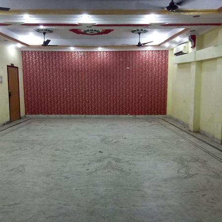 Hotel Kamal Lucknow Zewnętrze zdjęcie
