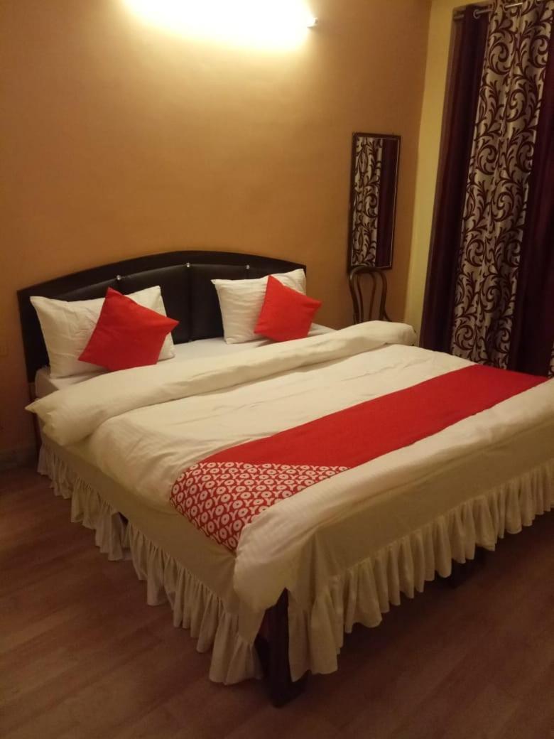 Hotel Kamal Lucknow Zewnętrze zdjęcie