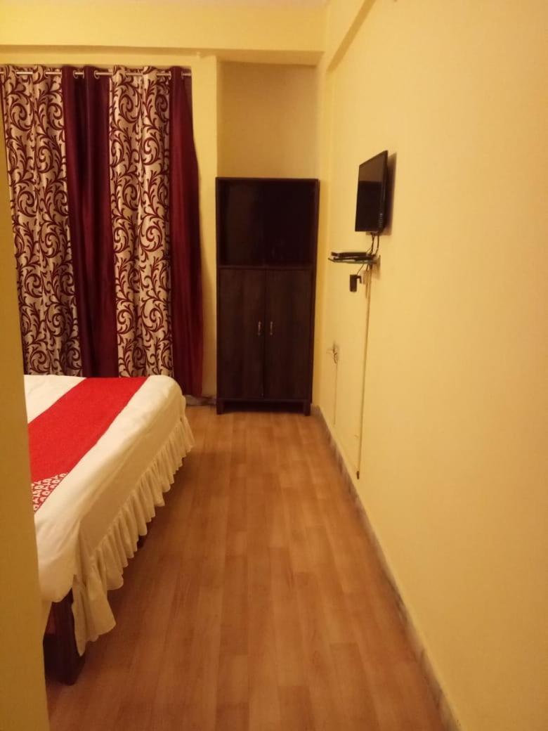 Hotel Kamal Lucknow Zewnętrze zdjęcie